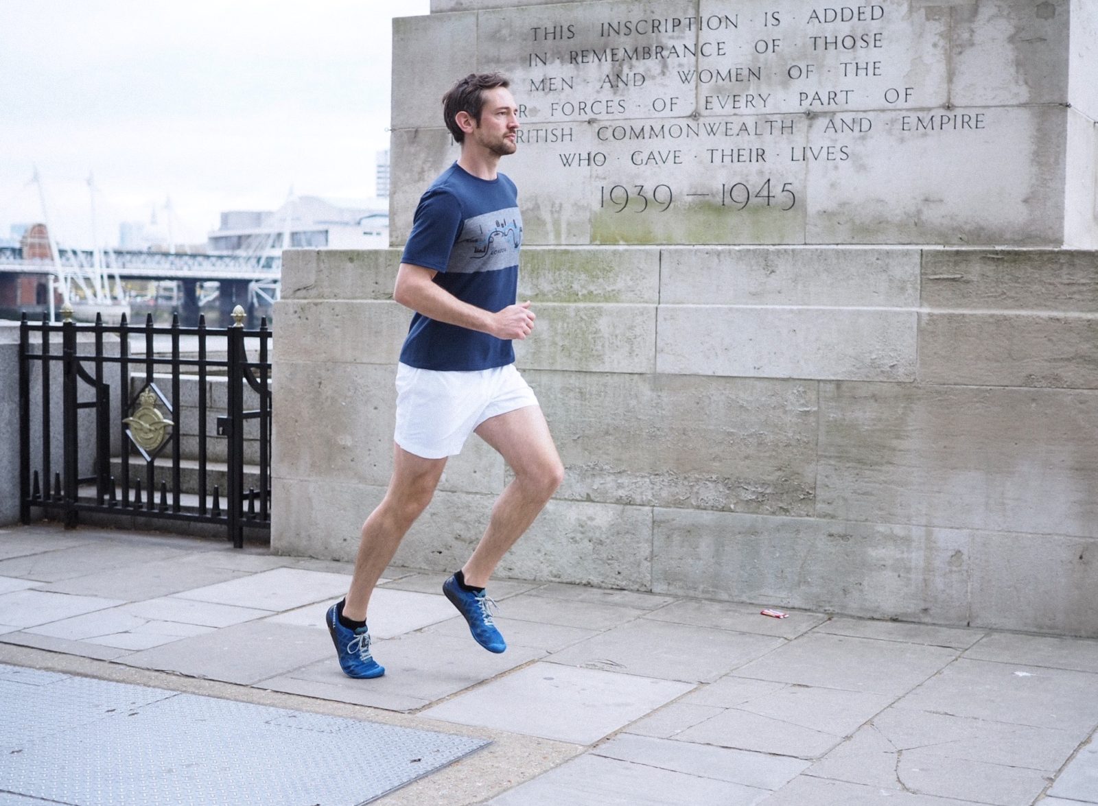 liam runs london embankment iffley